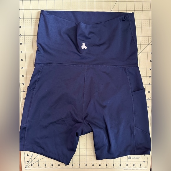 Maternity Tek Gear® Workout Bike Shorts Size S - Picture 3 of 6